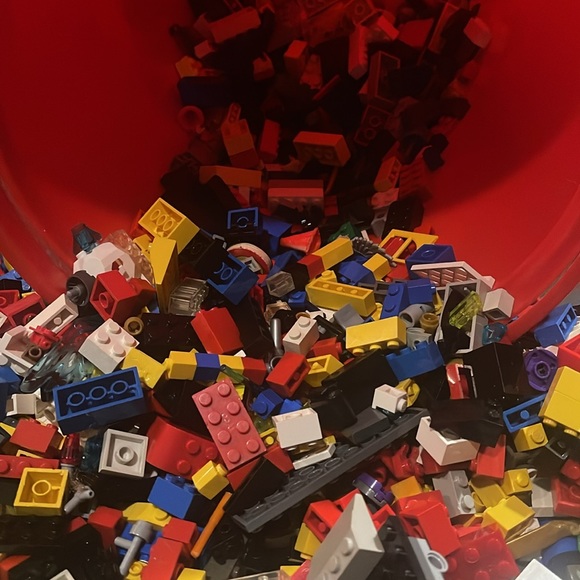 VINTAGE LEGOS/not negotiable on price - Picture 10 of 13